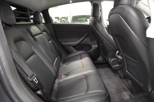 Tesla Model Y bild 14