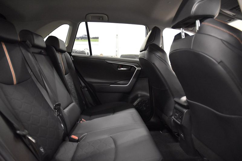 Toyota RAV4 bild 13