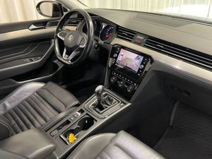 Volkswagen Passat bild 10