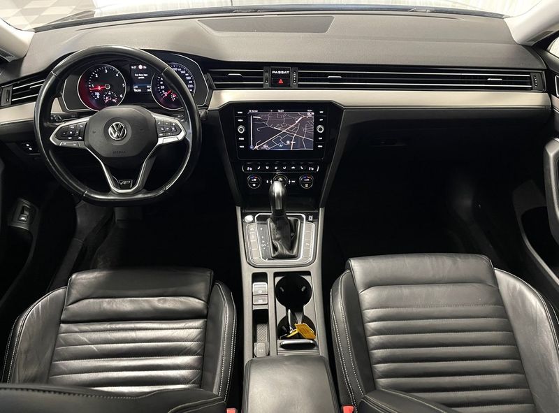 Volkswagen Passat bild 8
