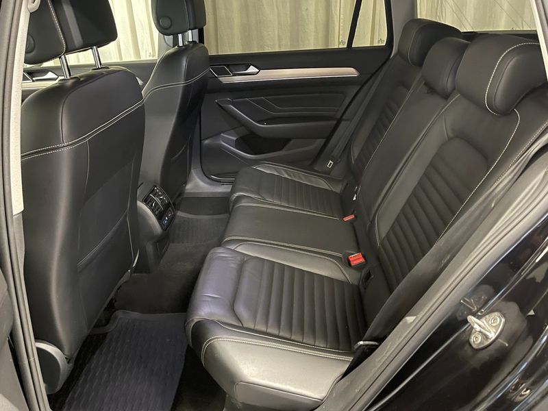 Volkswagen Passat bild 11