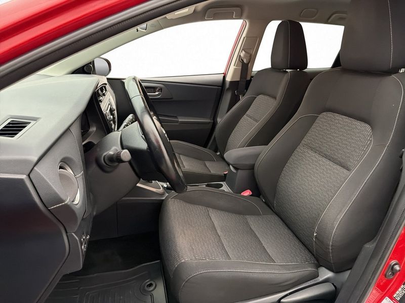 Toyota Auris bild 12