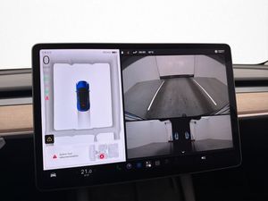 Tesla Model Y bild 27