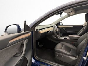 Tesla Model Y bild 13