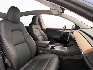 Tesla Model Y bild 16