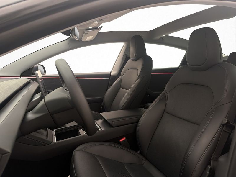 Tesla Model 3 bild 13