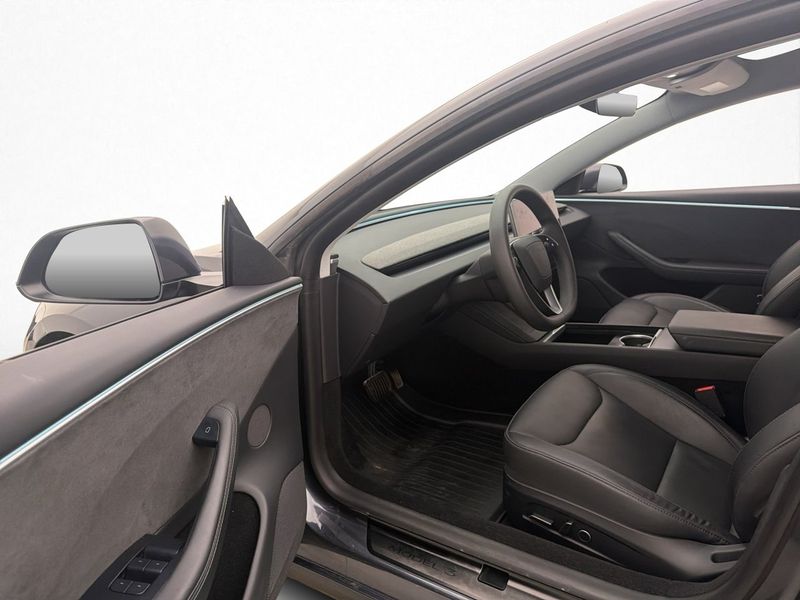 Tesla Model 3 bild 12