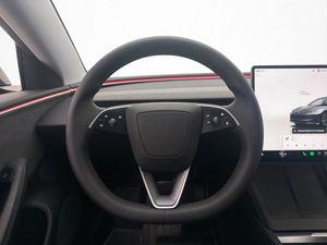 Tesla Model 3 bild 17