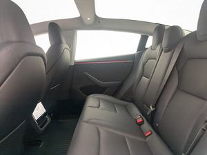 Tesla Model 3 bild 15