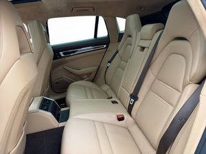 Porsche Panamera bild 31