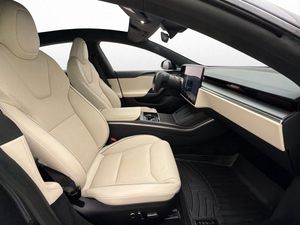 Tesla Model S bild 26
