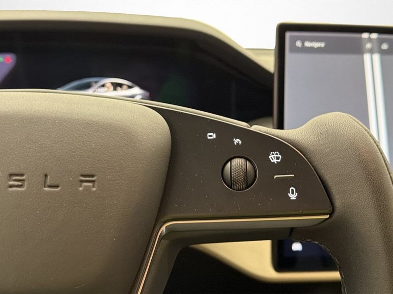 Tesla Model S bild 16