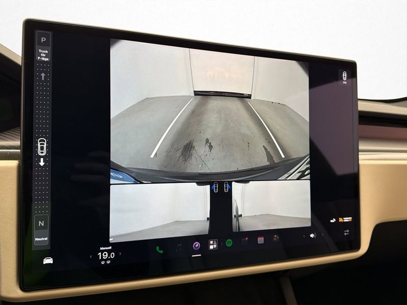 Tesla Model S bild 18