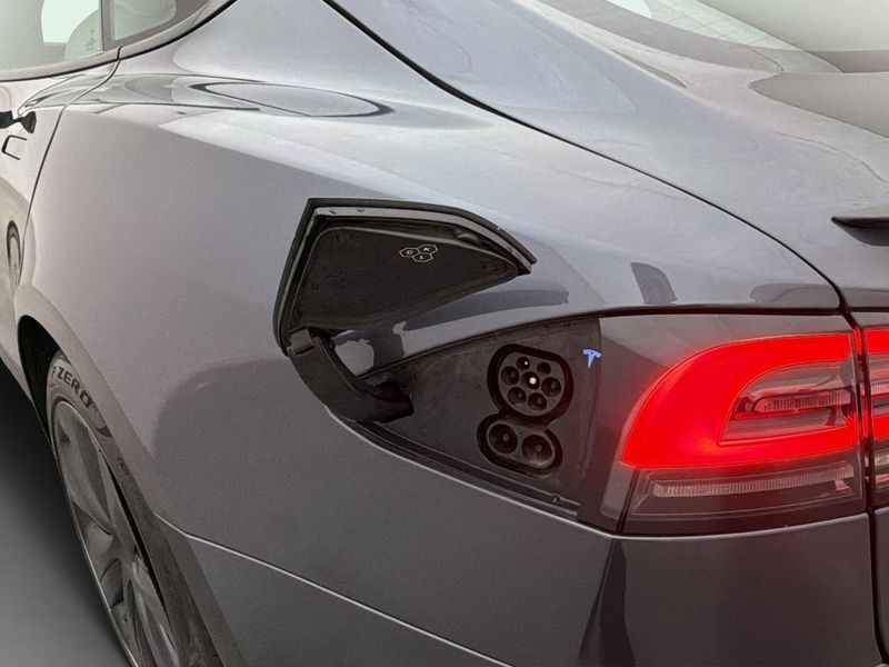 Tesla Model S bild 30
