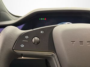 Tesla Model S bild 15