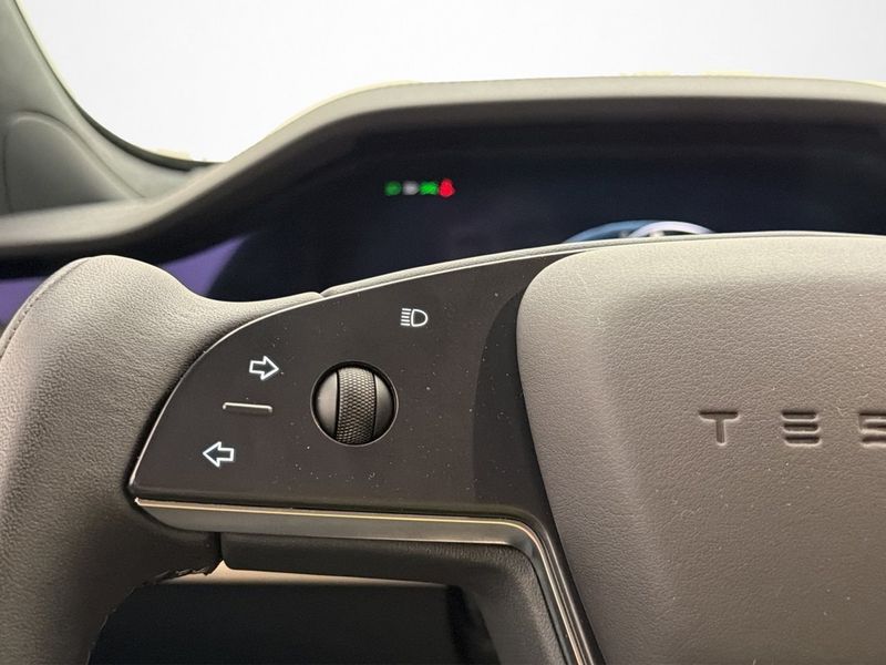 Tesla Model S bild 15