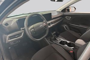 Kia K4 bild 9