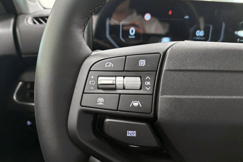 Kia K4 bild 17