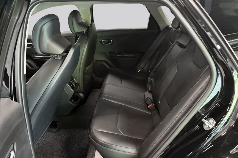Kia K4 bild 11
