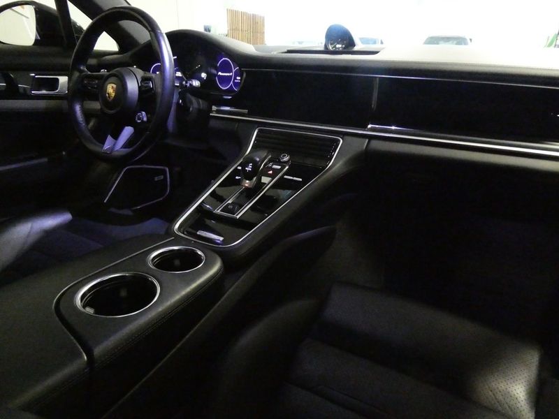 Porsche Panamera bild 17