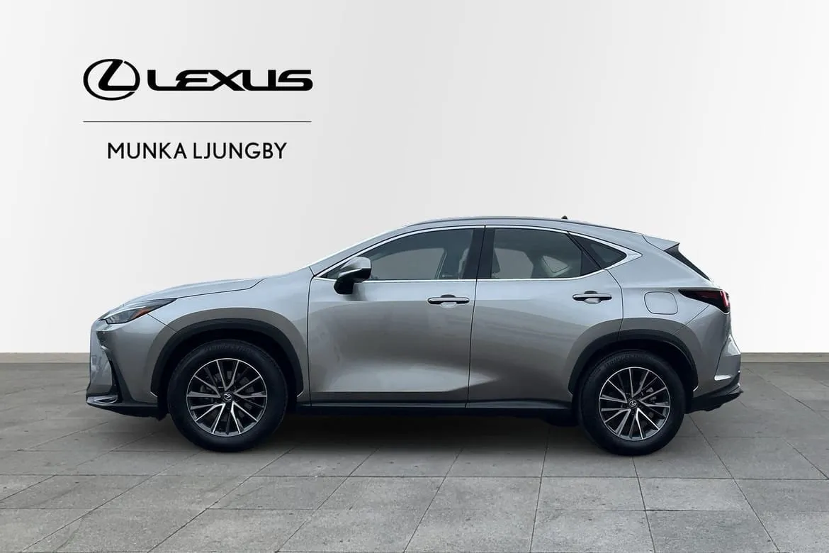 Lexus NX bild 3