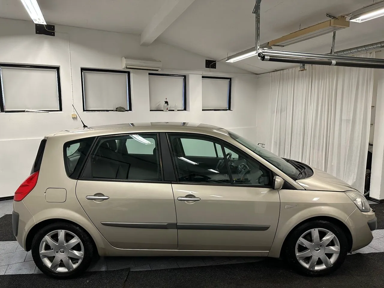Renault Scenic bild 4