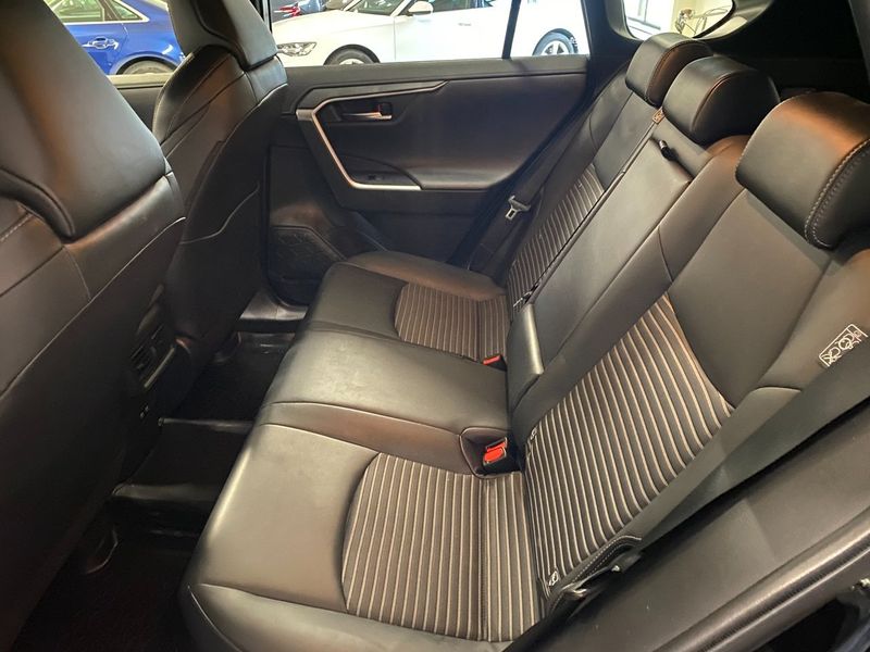 Toyota RAV4 bild 9