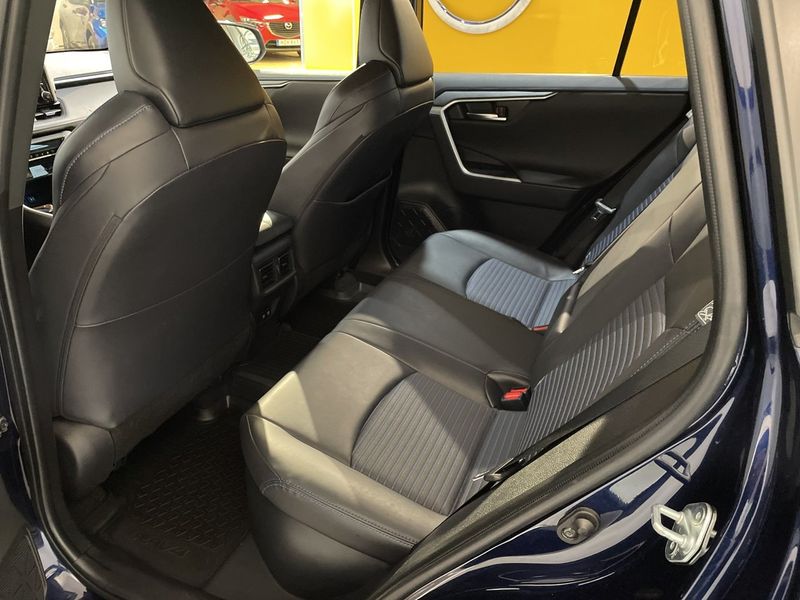 Toyota RAV4 bild 6