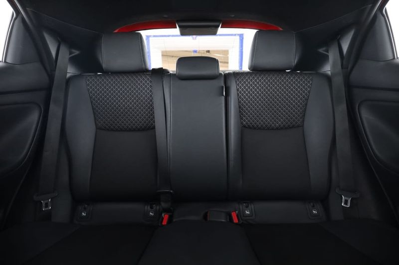 Toyota Yaris bild 16