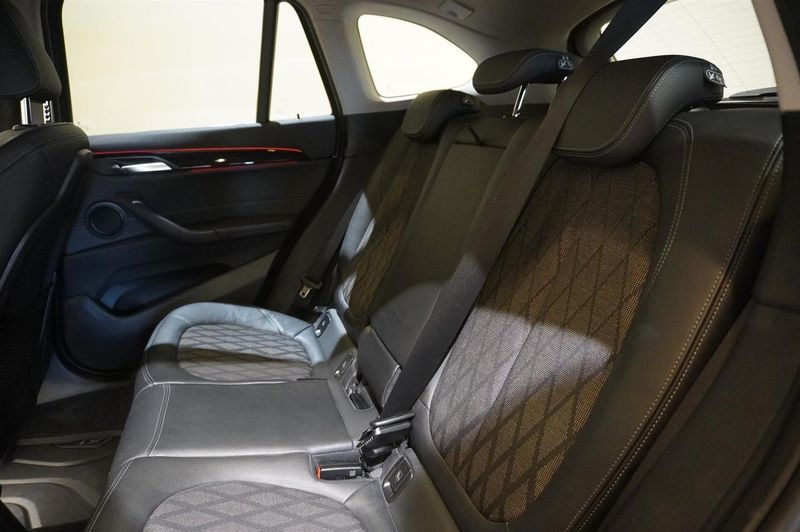 BMW X1 bild 9