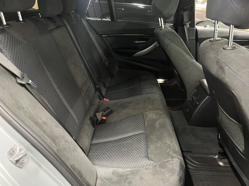 BMW 320 bild 29