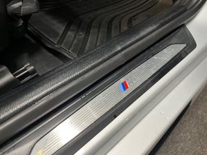 BMW 320 bild 24