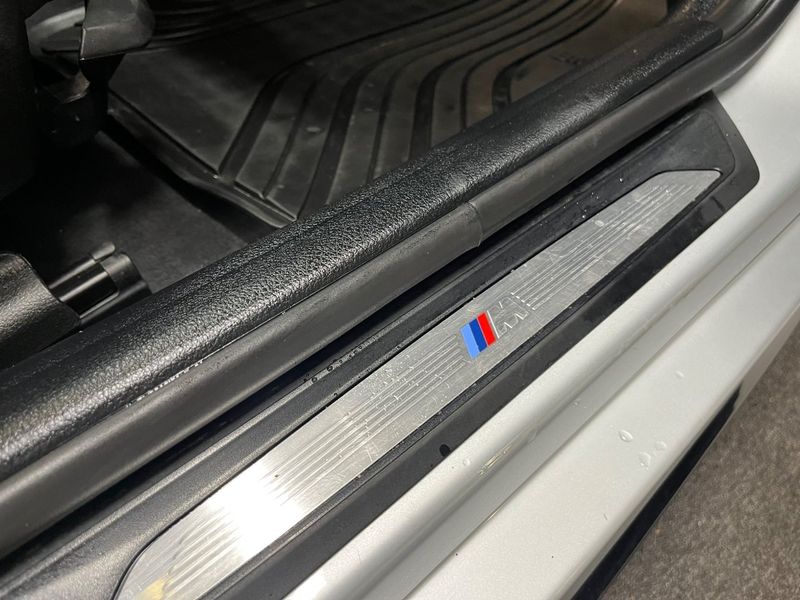 BMW 320 bild 24