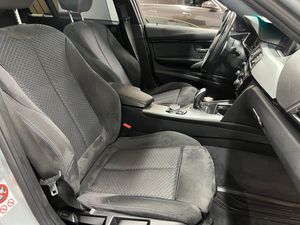 BMW 320 bild 28