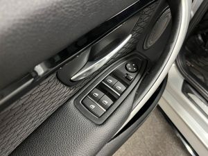 BMW 320 bild 15