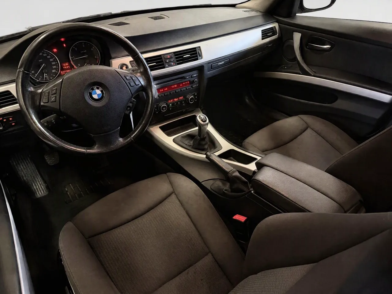 BMW 318 bild 8