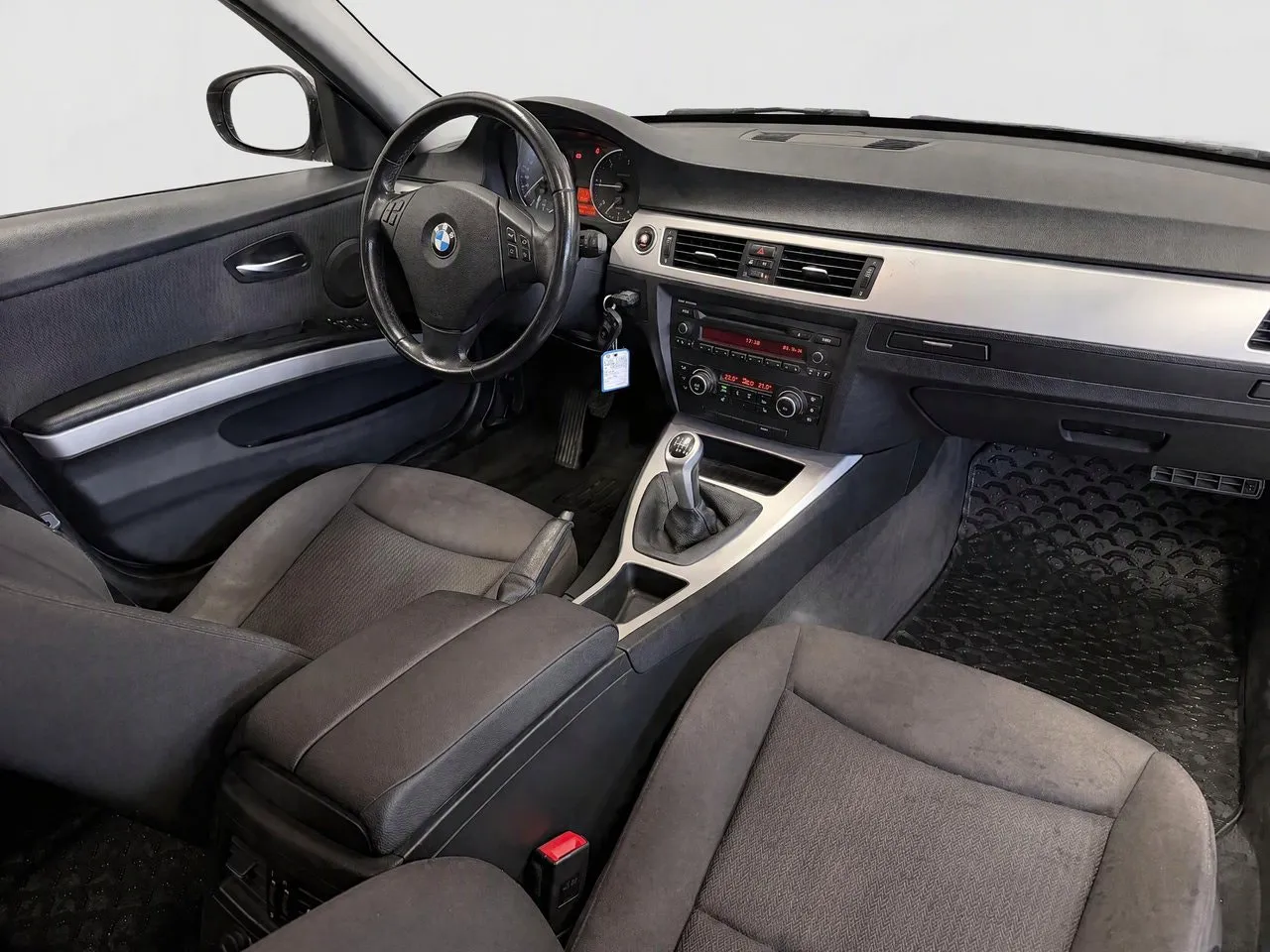 BMW 318 bild 7