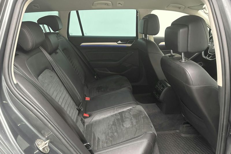 Volkswagen Passat bild 8