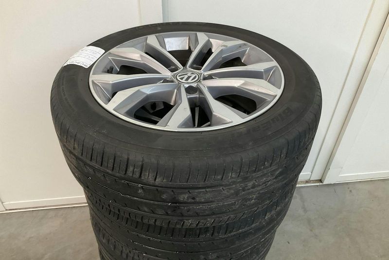 Volkswagen Passat bild 13