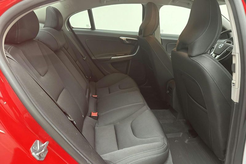 Volvo S60 bild 8