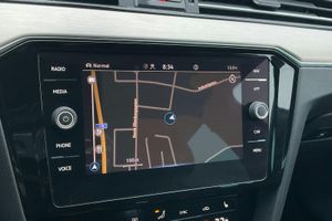 Volkswagen Passat bild 11