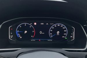 Volkswagen Passat bild 10