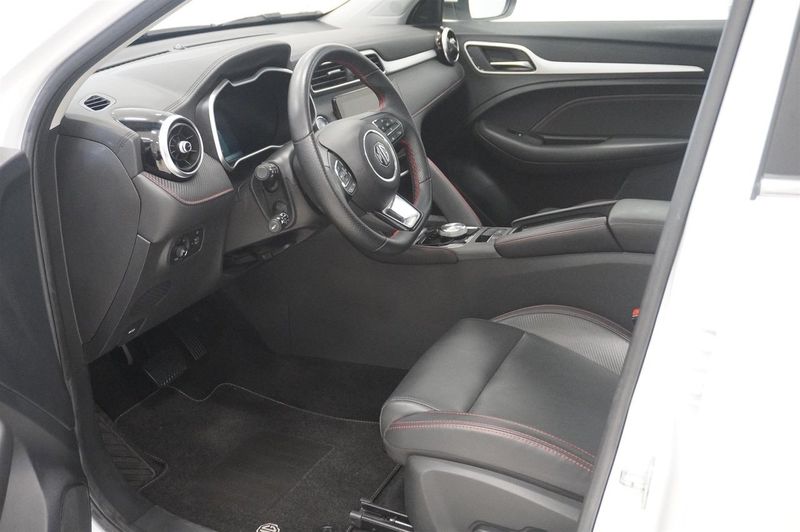 MG ZS EV bild 2