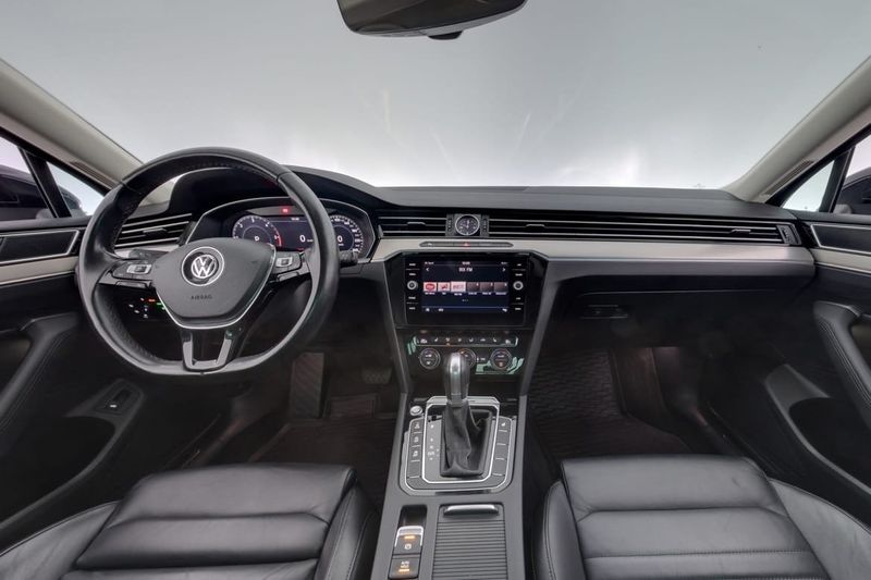Volkswagen Passat bild 14