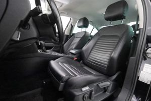 Volkswagen Passat bild 13