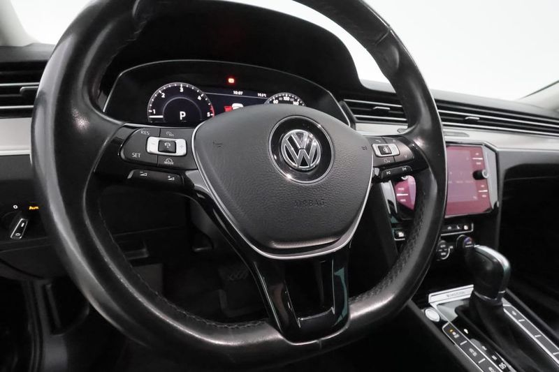 Volkswagen Passat bild 18