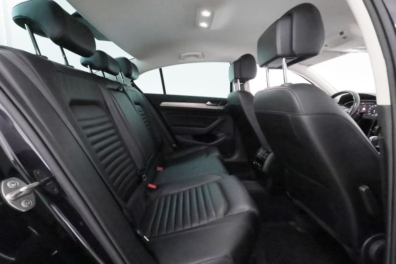 Volkswagen Passat bild 21
