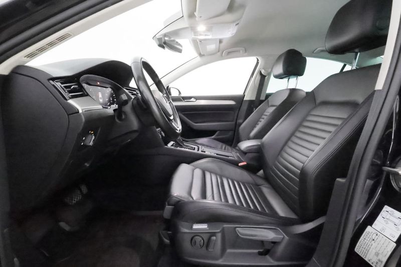 Volkswagen Passat bild 12