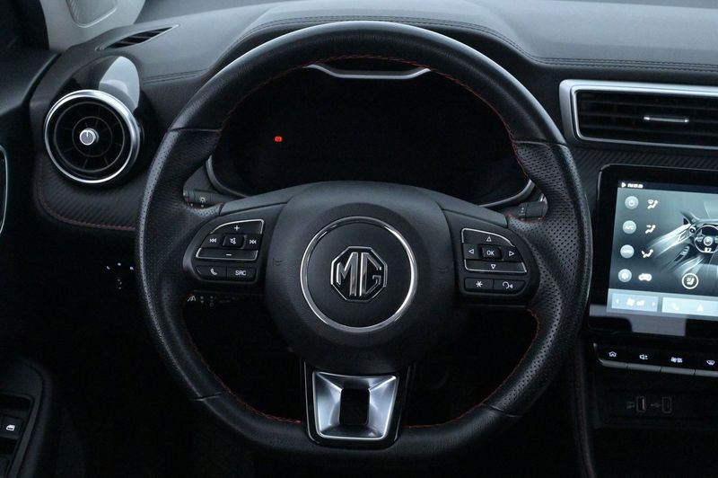 MG ZS EV bild 7