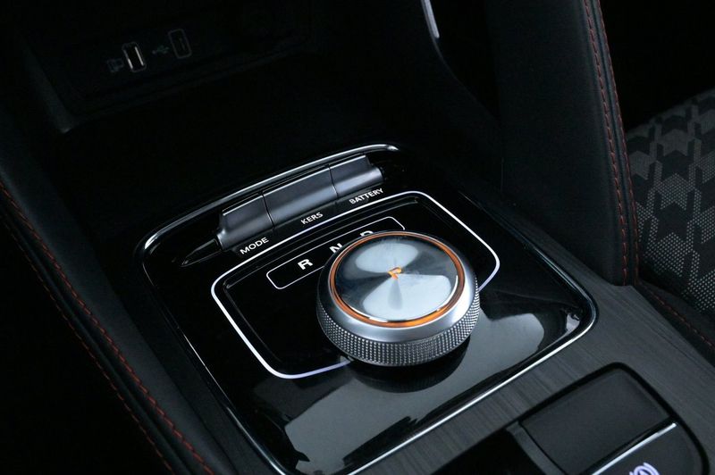 MG ZS EV bild 22